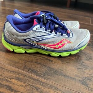 Saucony Size 9 Virrata 2 Running Shoe
